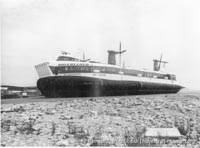 SRN4 Sir Christopher (GH-2008) with Hoverlloyd